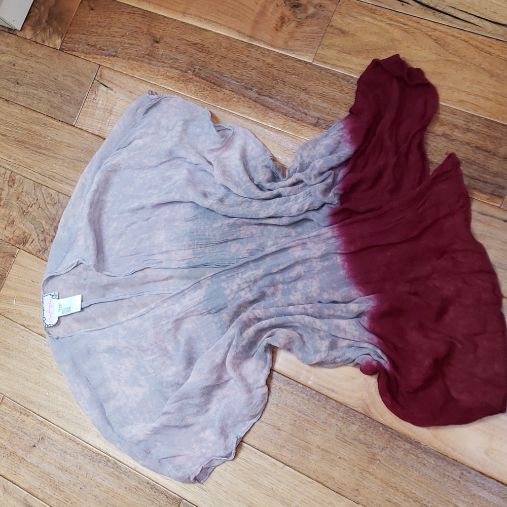 Free People, Super Light, Grey 🤍 and  Dark Purple💜 Kimono